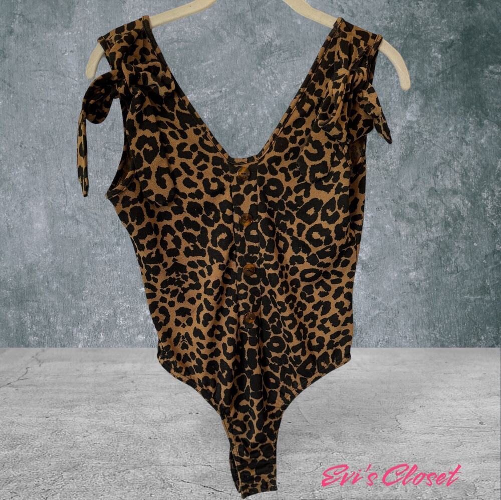 PrettyLittleThing Cheetah Print Bodysuit Women’s Size 10 Animal Print Stretch